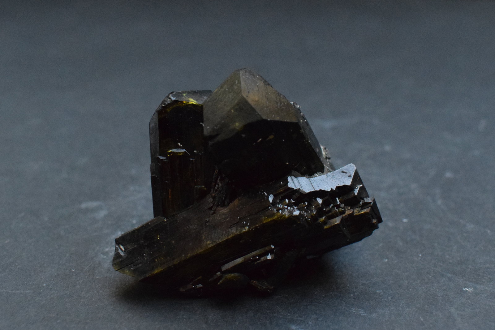 Epidota
5,5 x 4 x 3,5 cm
(Autor: Antonio Alcaide)