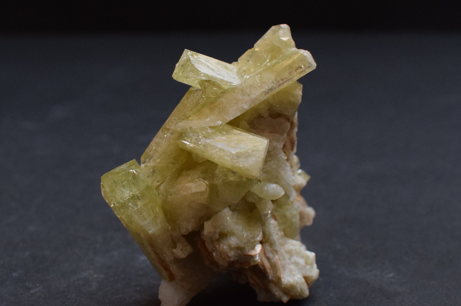 Brasilianita
5,5 x 5 x 3 cm
(Autor: Antonio Alcaide)
