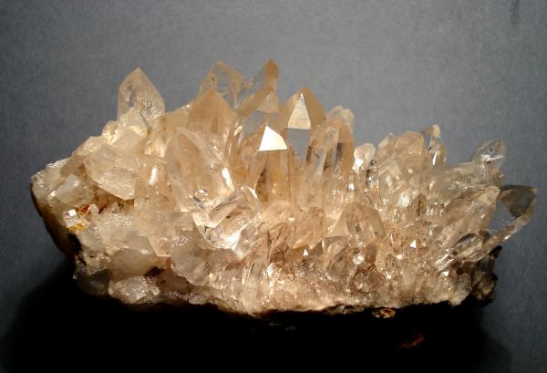 Cuarzo (variedad hialino)
7 x 6 cm.
(Autor: Echevarria)