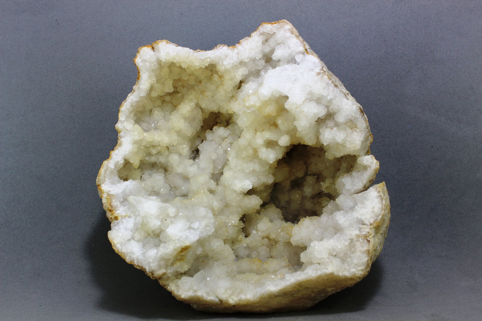 Cuarzo
119x113 mm
(Autor: Juan Espino)