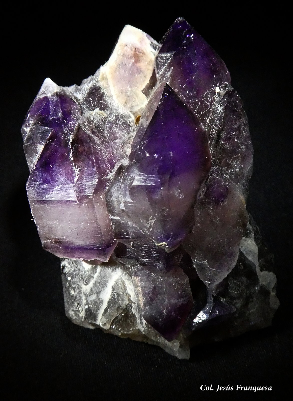 Cuarzo (variedad amatista)
70x50 mm.
(Autor: Jesus Franquesa Baucells)