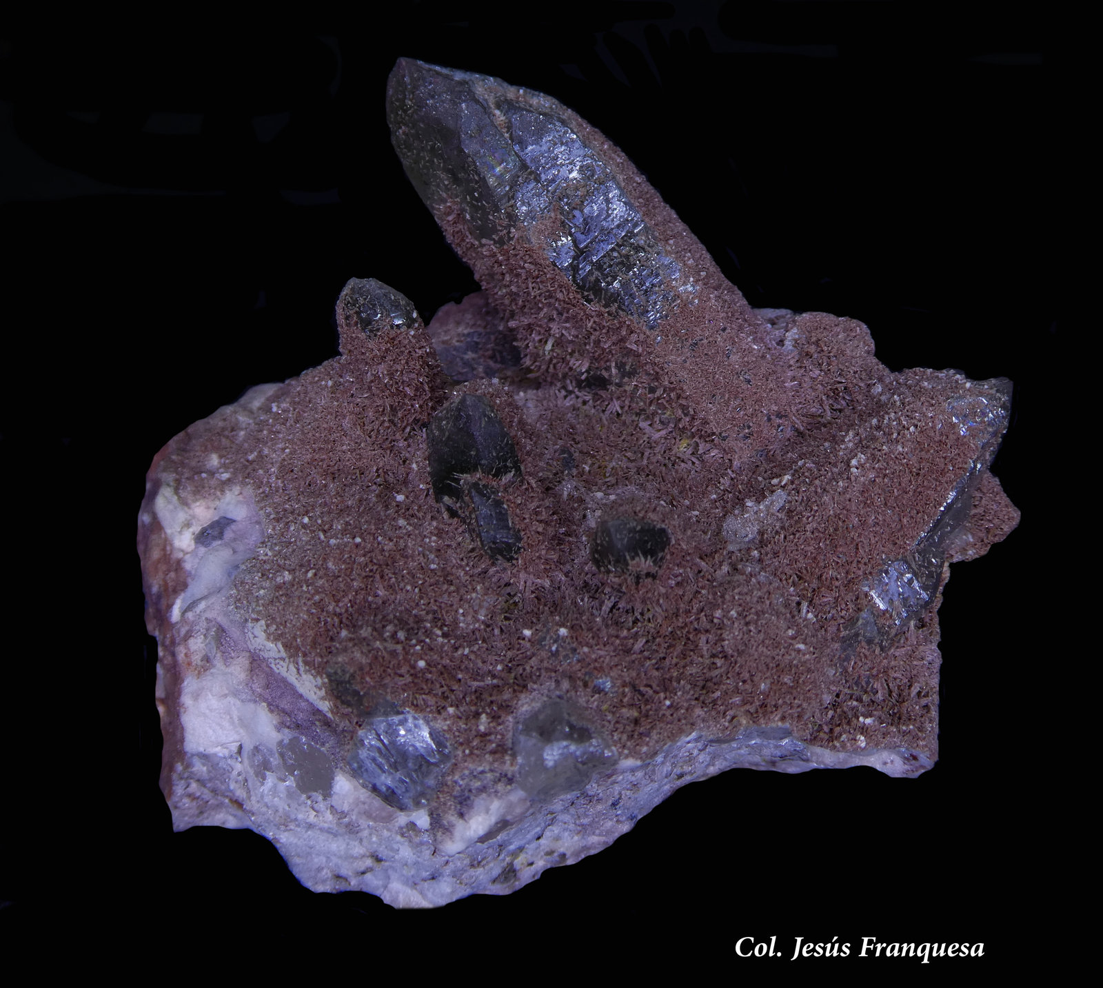 Cuarzo, Microclina y Epidota,
45x40 mm.
(Autor: Jesus Franquesa Baucells)