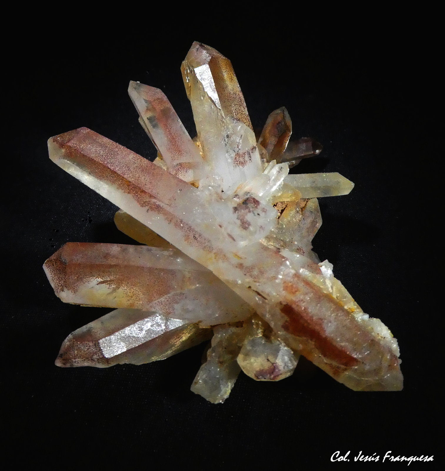 Cuarzo (variedad cuarzo rojo)
75x72 mm.
(Autor: Jesus Franquesa Baucells)