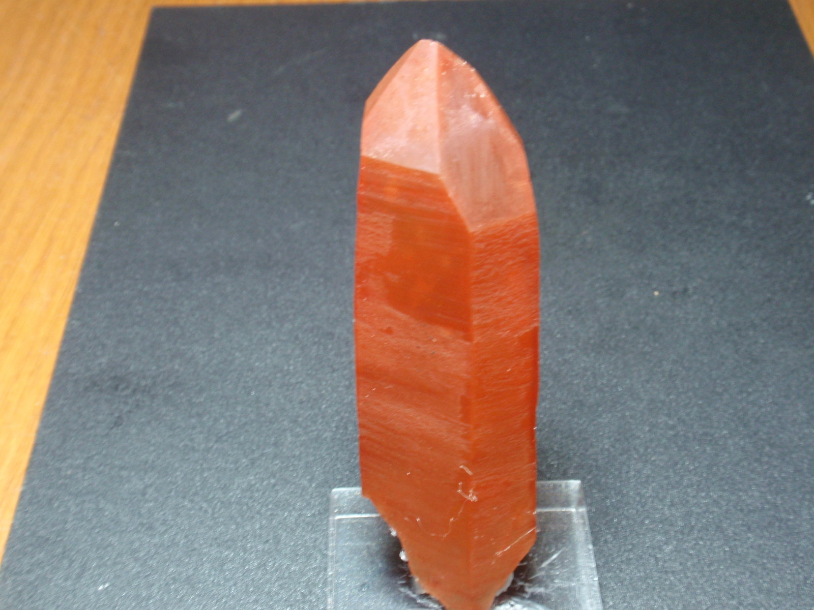 Cuarzo (variedad hematoideo)
30x95 mm
(Autor: Ignacio)