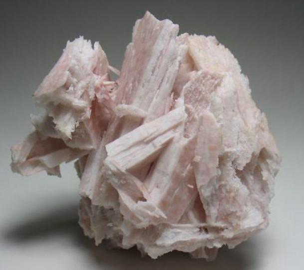 Cuarzo (variedad calcedonia) pseudo Anhidrita
8 x 7 x 5,5 cm
(Autor: Antonio Alcaide)