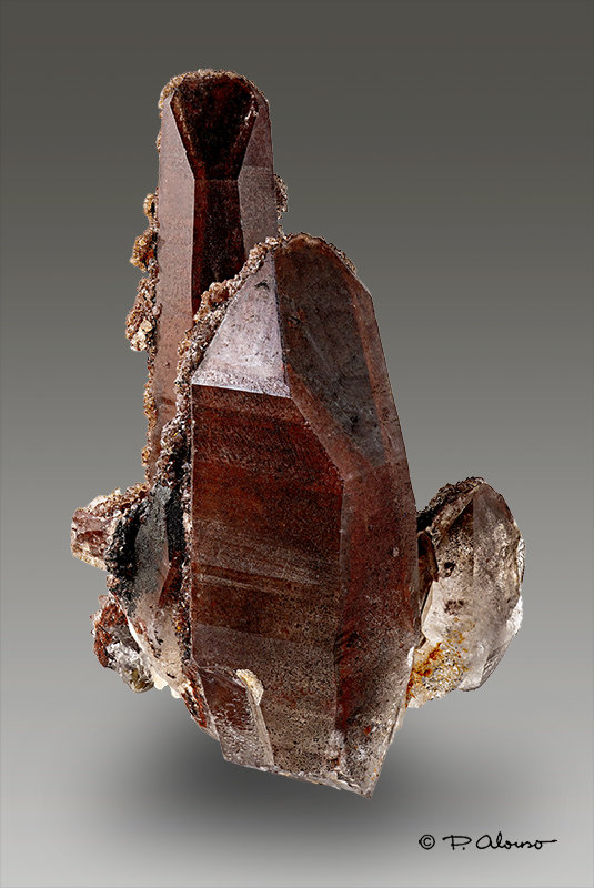 Cuarzo (variedad cuarzo rojo)
4 cm x 5,5 cm x 3 cm
(Autor: Pere Alonso)