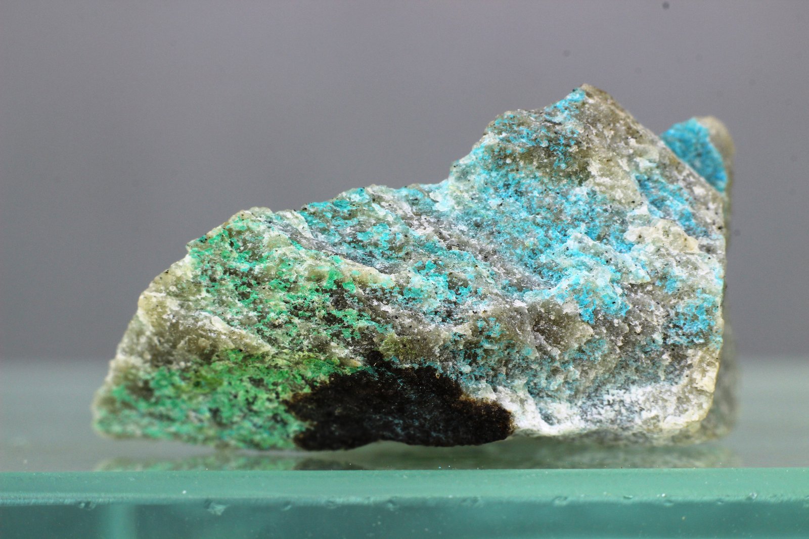 Cumengeita
25x15 mm
(Autor: Juan Espino)