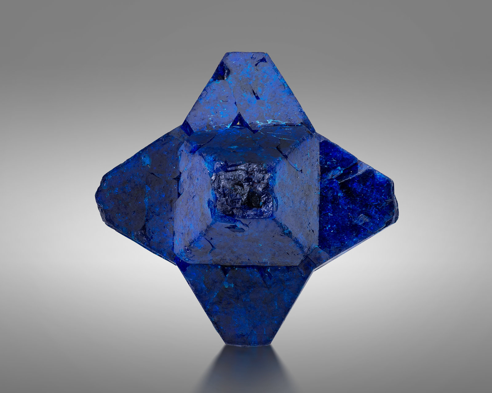 Cumengeíta
1.5 x 1.5 x 1.5 cm
(Autor: Museo MIM)