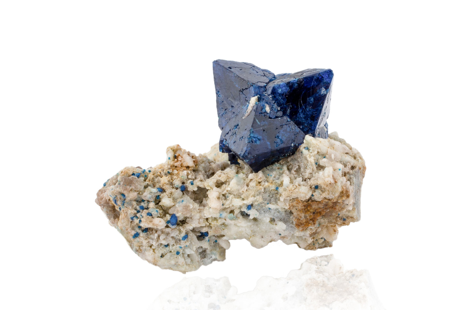 Cumengeíta en Boleíta
2 x 2 x 1.5 cm / cristal principal: 1.5 cm
(Autor: Museo MIM)