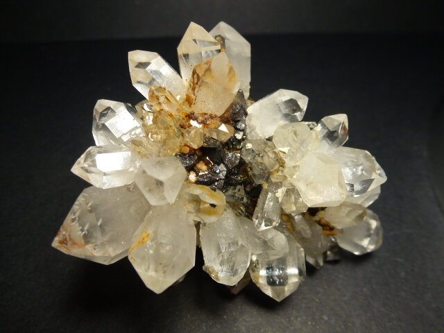 Cuarzo (variedad cristal de roca), Esfalerita, Siderita
6 x 6 cm.
(Autor: javier ruiz martin)