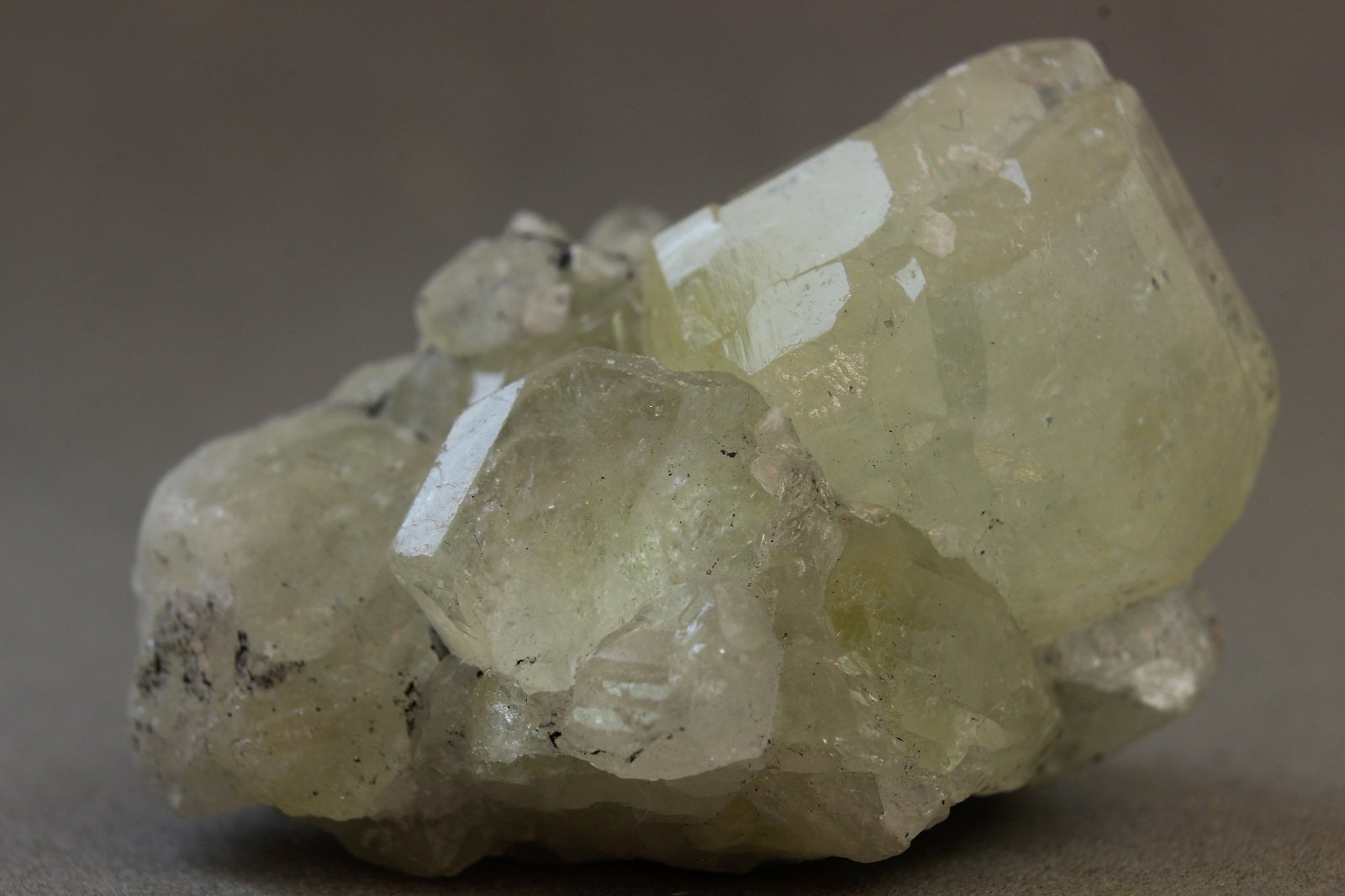 Datolita
33X25X23 mm.
(Autor: Juan Espino)
