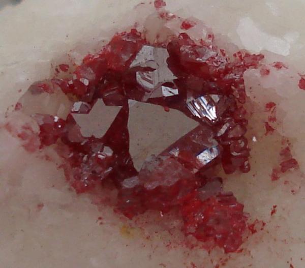 Cinabrio
3 x 3 cm.
(Autor: Echevarria)