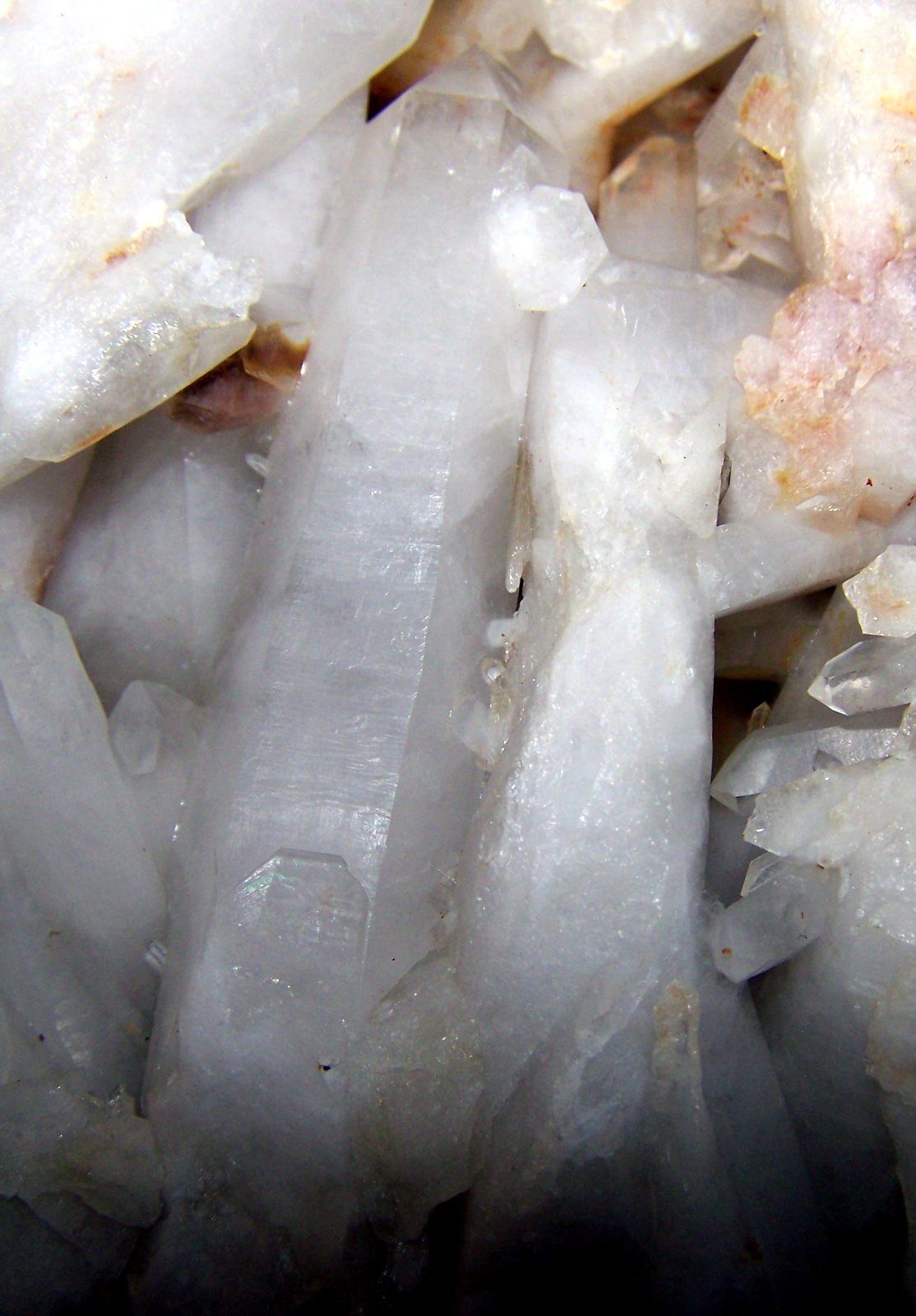 Cuarzo
Detalle,pieza de 15cm,cristal mayor 7cm.
(Autor: canada)