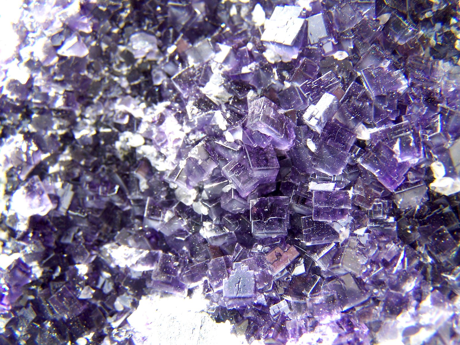 Fluorita, Calcita
20 x 14 cm.
(Autor: canada)