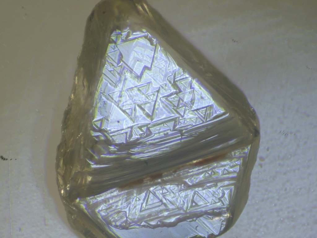 Diamante
3mm
(Autor: Ramon A  Lopez Garcia)
