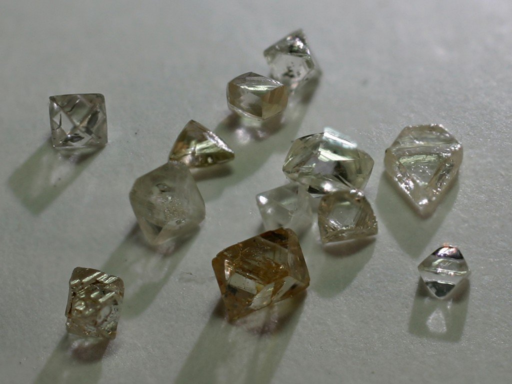 Diamante
el mayor 3mm
(Autor: Ramon A  Lopez Garcia)