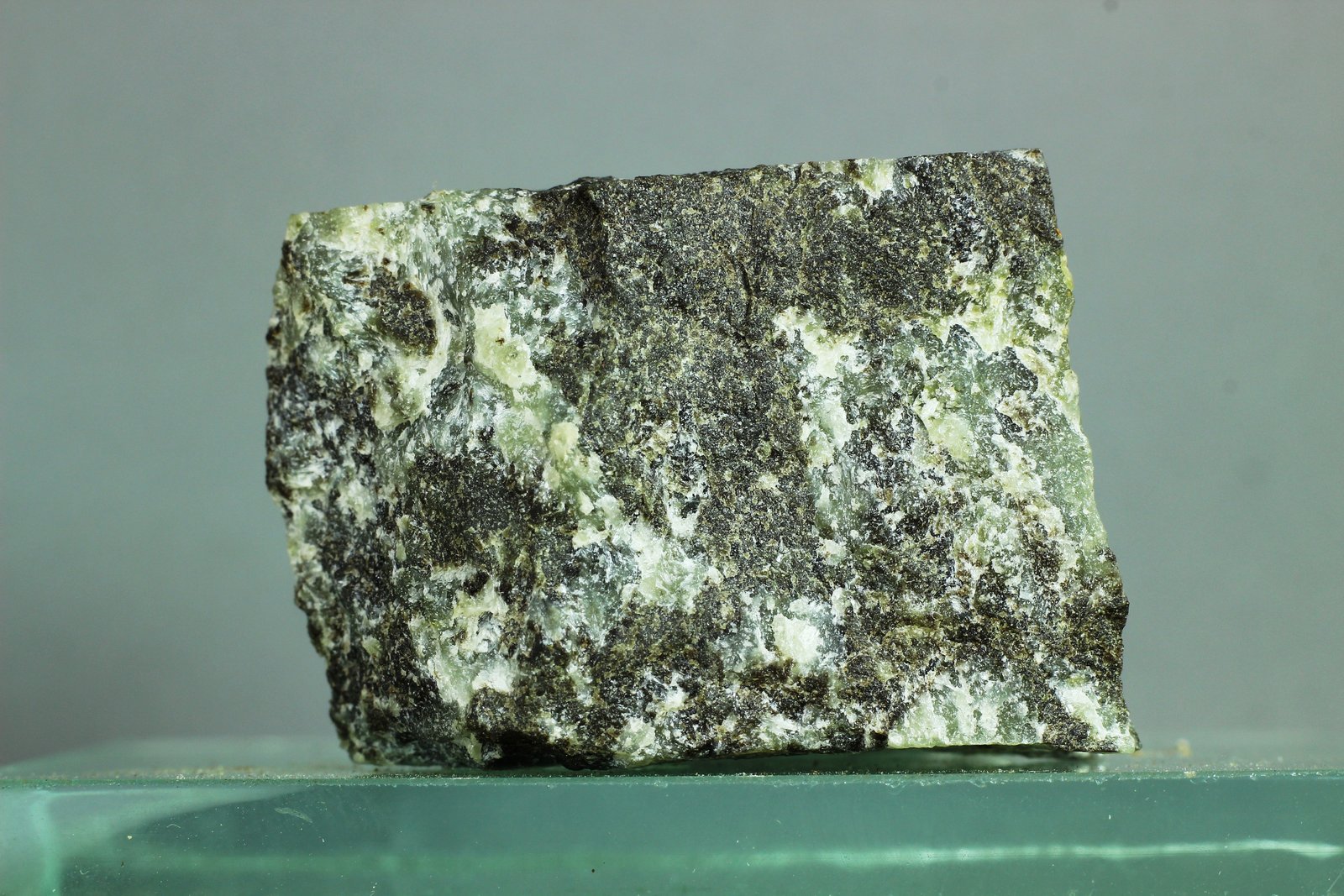 Dollaseita-(Ce)
46X38 mm.
(Autor: Juan Espino)