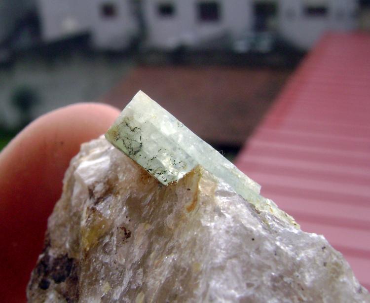 Berilo sobre Cuarzo
Tamaño cristal 2 cm.
(Autor: usoz)