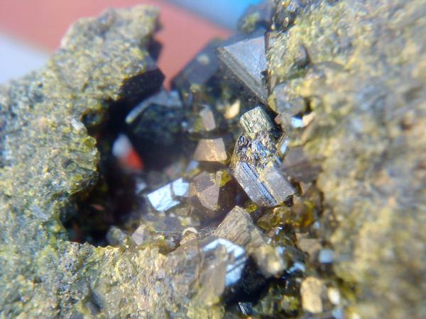 Epidota,
Cristal: 5mm
(Autor: apita)