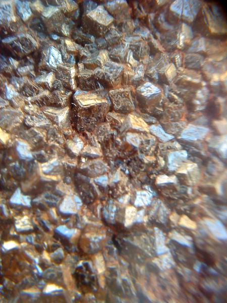 Granate,
Cristal: 5mm
(Autor: apita)