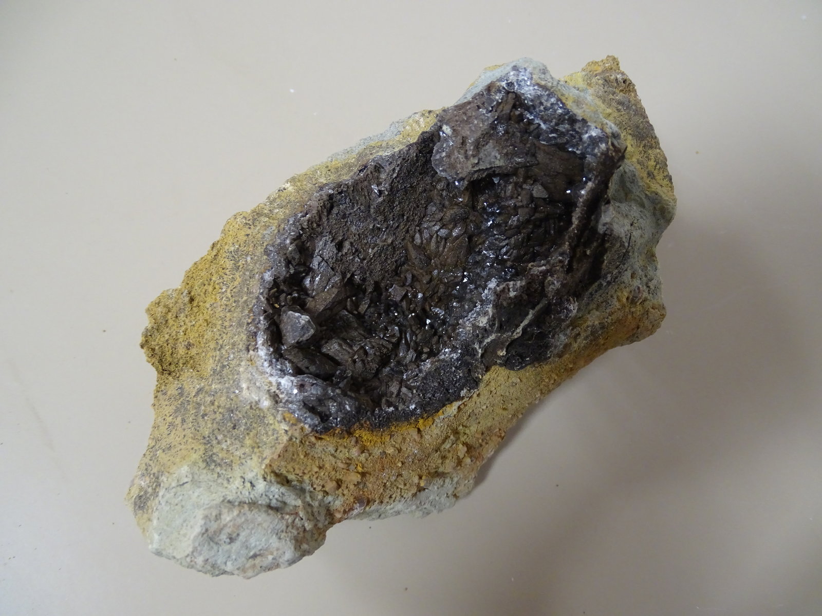 calcita
18 x 10 mm
(Autor: Ambrosio Pardo)