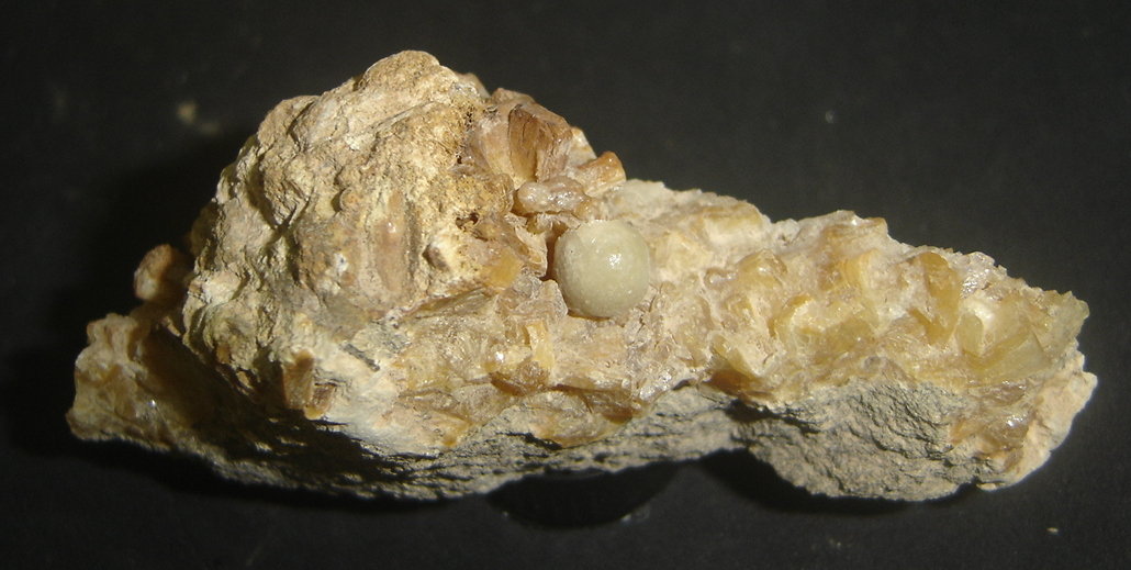 Calcita
5 x 3 x 3 cm
(Autor: Anisio Claudio)