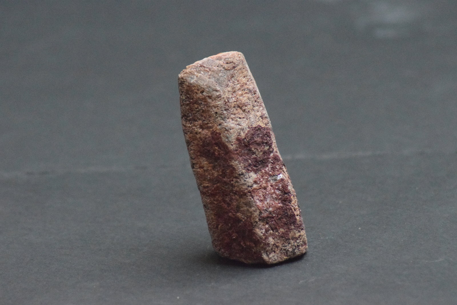 Corindón
7,5 x 3 x 3 cm
(Autor: Antonio Alcaide)