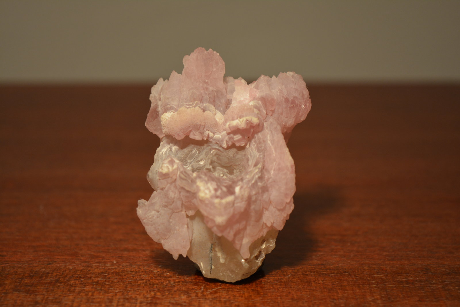 Cuarzo (variedad cuarzo rosa)
6,80x5,30x3,20 cm.
(Autor: Gonzalo Sáez)