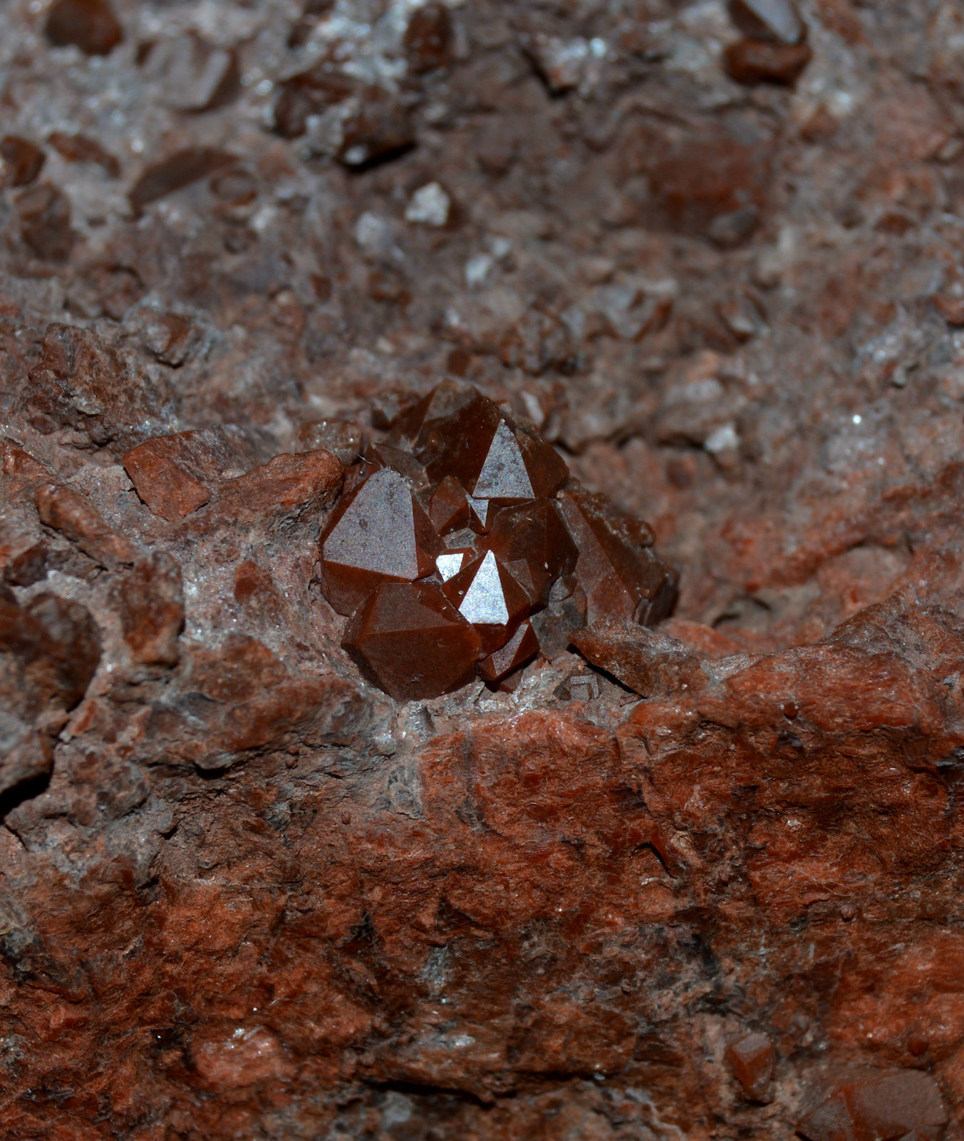 Cuarzo (variedad jacinto de compostela)
3cm x 2,5cm
(Autor: DPC)