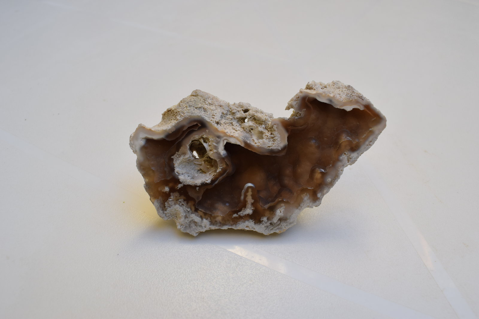 Cuarzo (variedad calcedonia)
8 x 5 x 2 cm
(Autor: Antonio Alcaide)