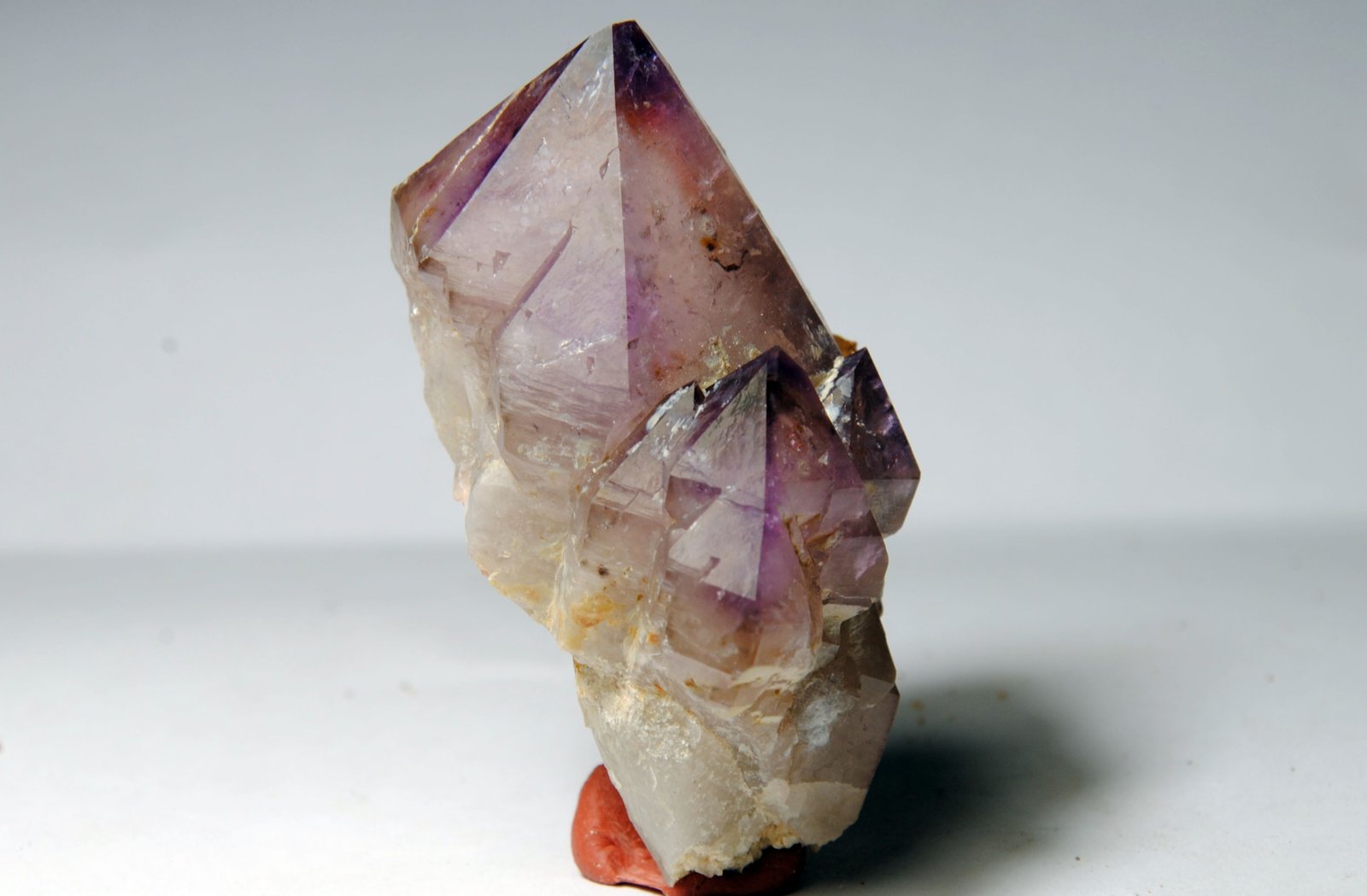 Cuarzo (variedad amatista/ahumado)
Medida: 7 x 5 x 4 cm
(Autor: Sergio Pequeño)