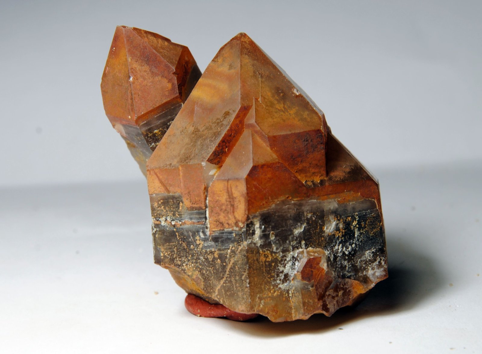 Cuarzo (variedad ahumado)
Medida: 7,5 x 6 x 5 cm
(Autor: Sergio Pequeño)