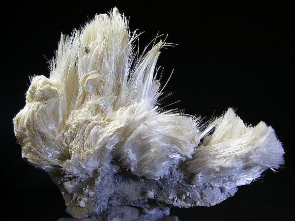 Halotriquita
Pieza: 7 x 6 cm.
(Autor: Juan Cabezas)