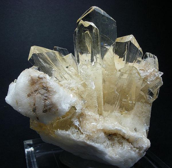 Yeso
Pieza: 7 x 7 cm. Cristal mayor: 5 cm.
(Autor: Juan Cabezas)