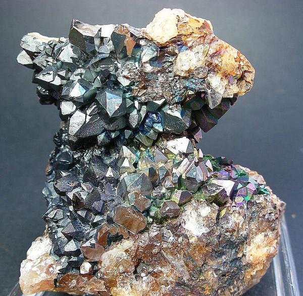 Cuarzo con goethita
6 x 6 cm.
(Autor: Juan Cabezas)