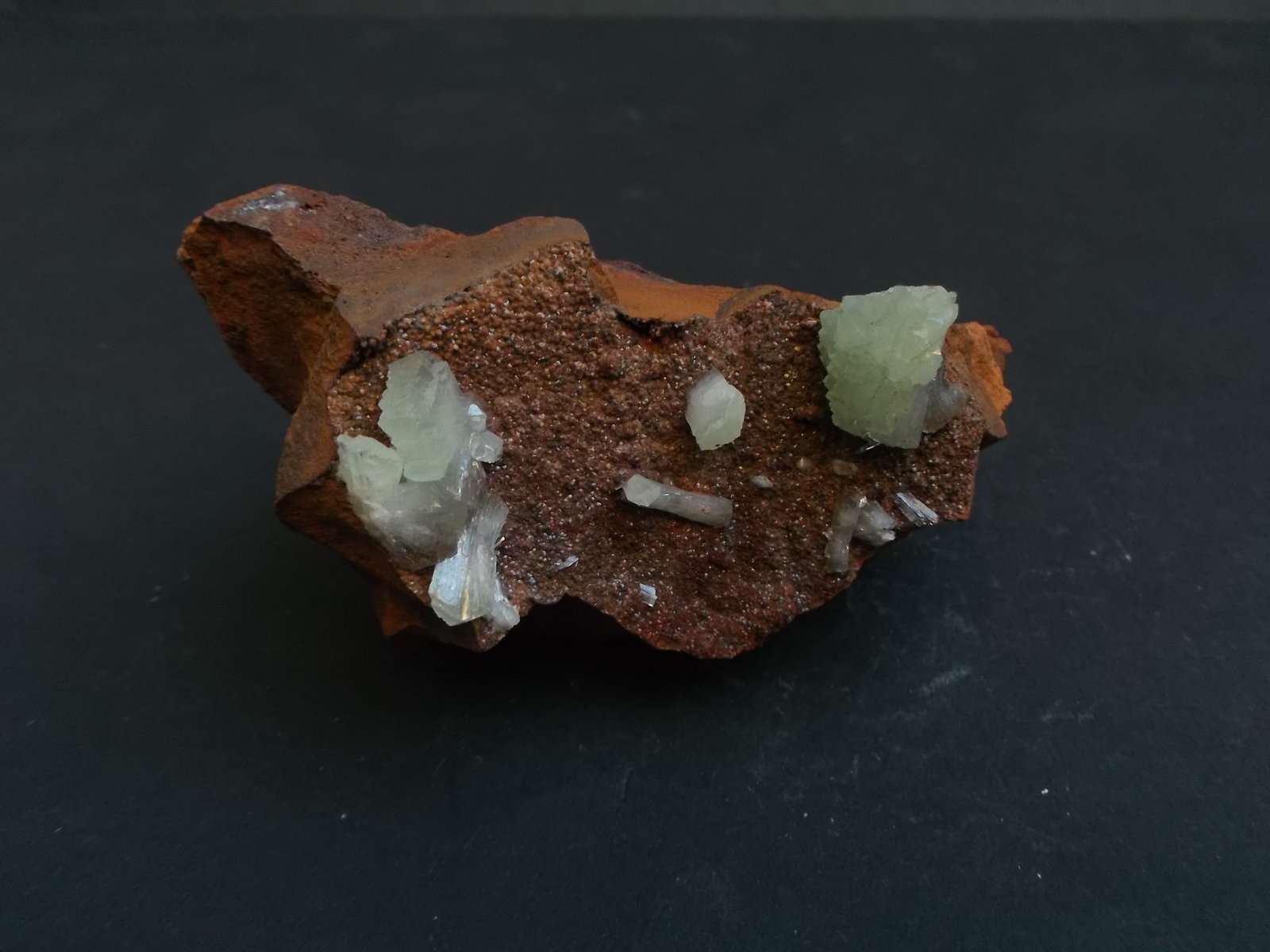 Adamita
8,5 x 6,5 x 4 cm
(Autor: Antonio Alcaide)