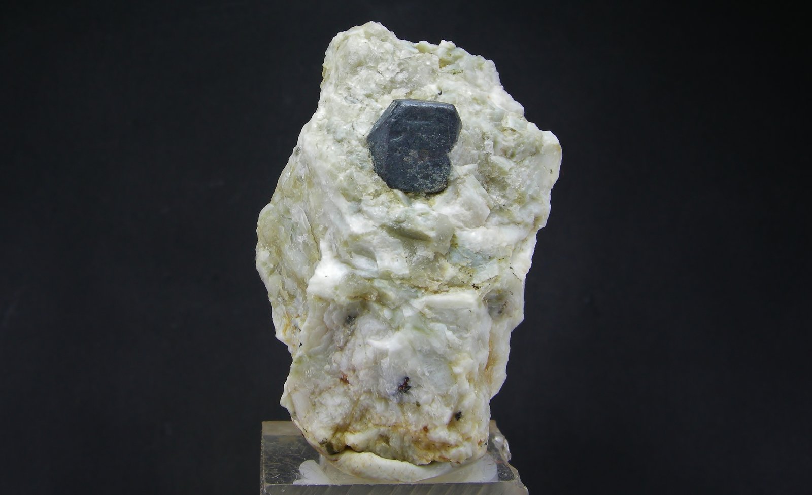 Rutilo
Cristal de 1.2 cm
(Autor: Diego Navarro)