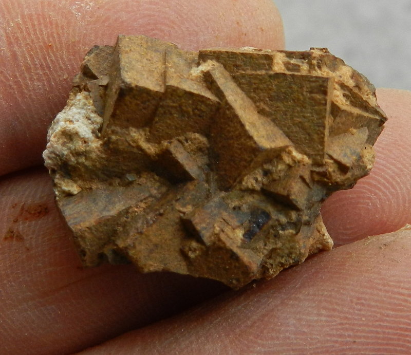 Limonita pseudo Pirita
2,5-2 cm
(Autor: ramon ro)