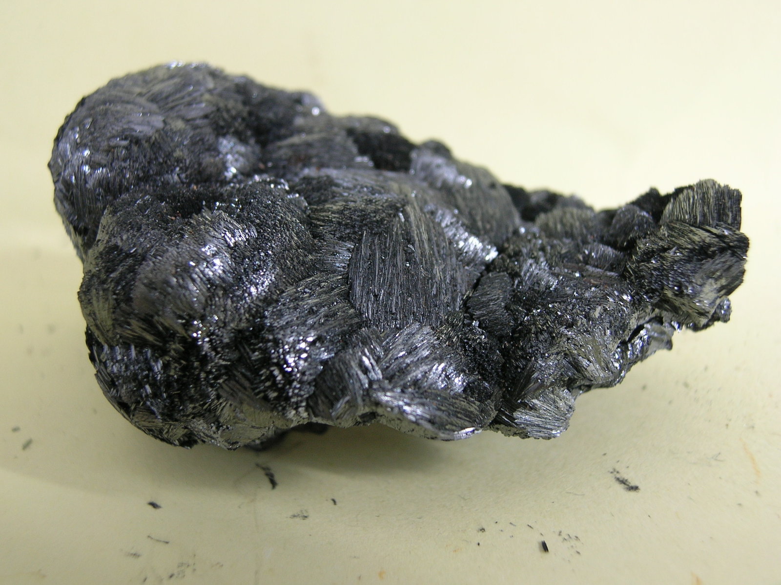 Pirolusita.
5,5 x 3,5 cm
(Autor: Pedro Conesa)