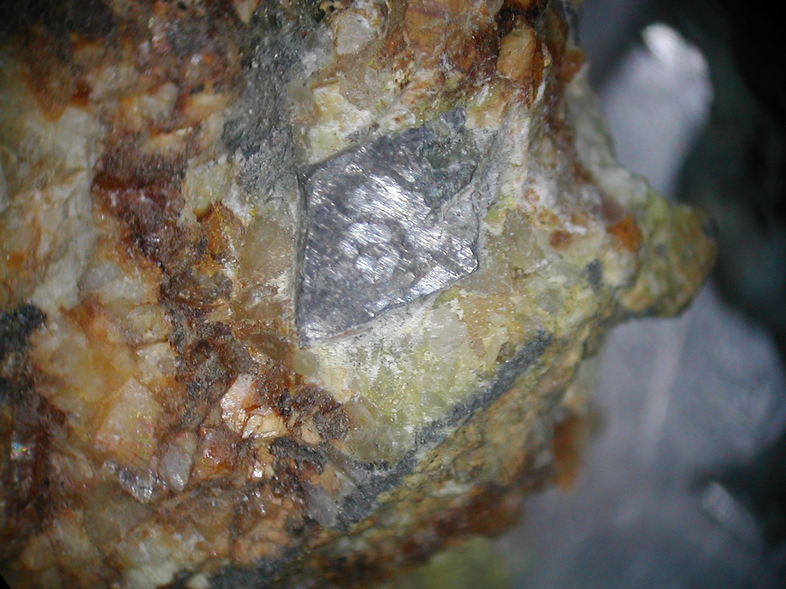 Arsenopirita
1 cm aprox.
(Autor: Adolf Cortel)
