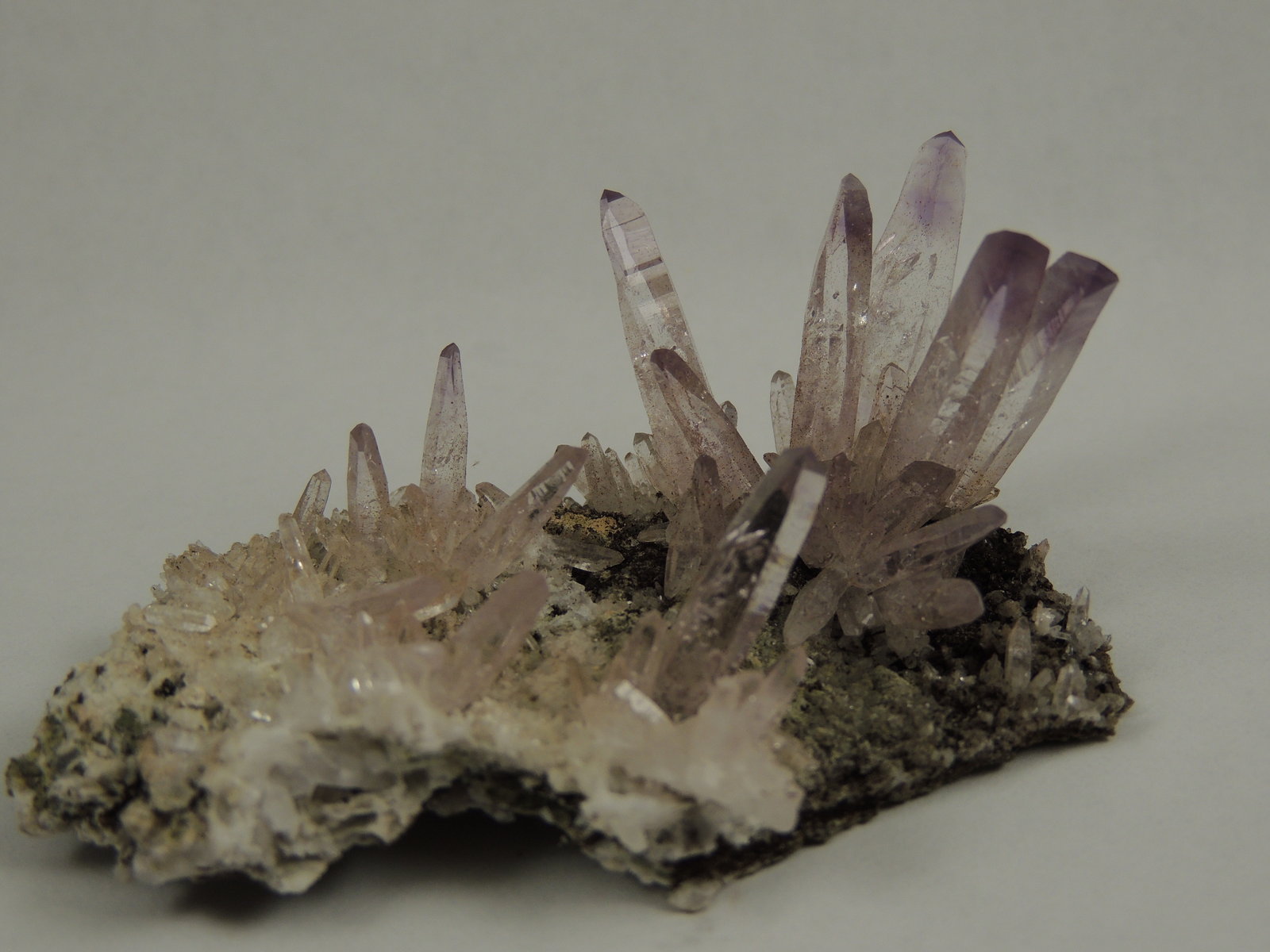 Cuarzo (variedad amatista)
7.5 x 5.2 x 3.3 centimetros
(Autor: Ricardo Melendez)