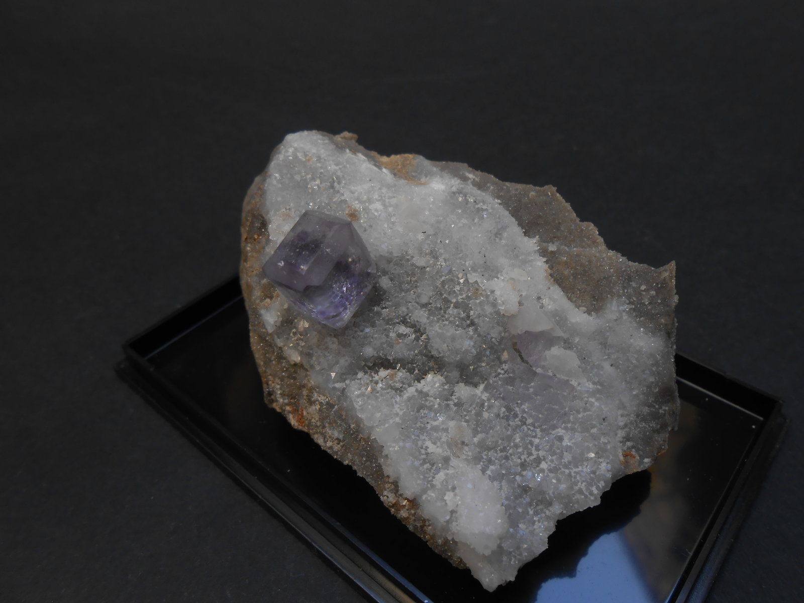 Fluorita
6,5 x 4,5 x 3,5 cm
(Autor: Antonio Alcaide)