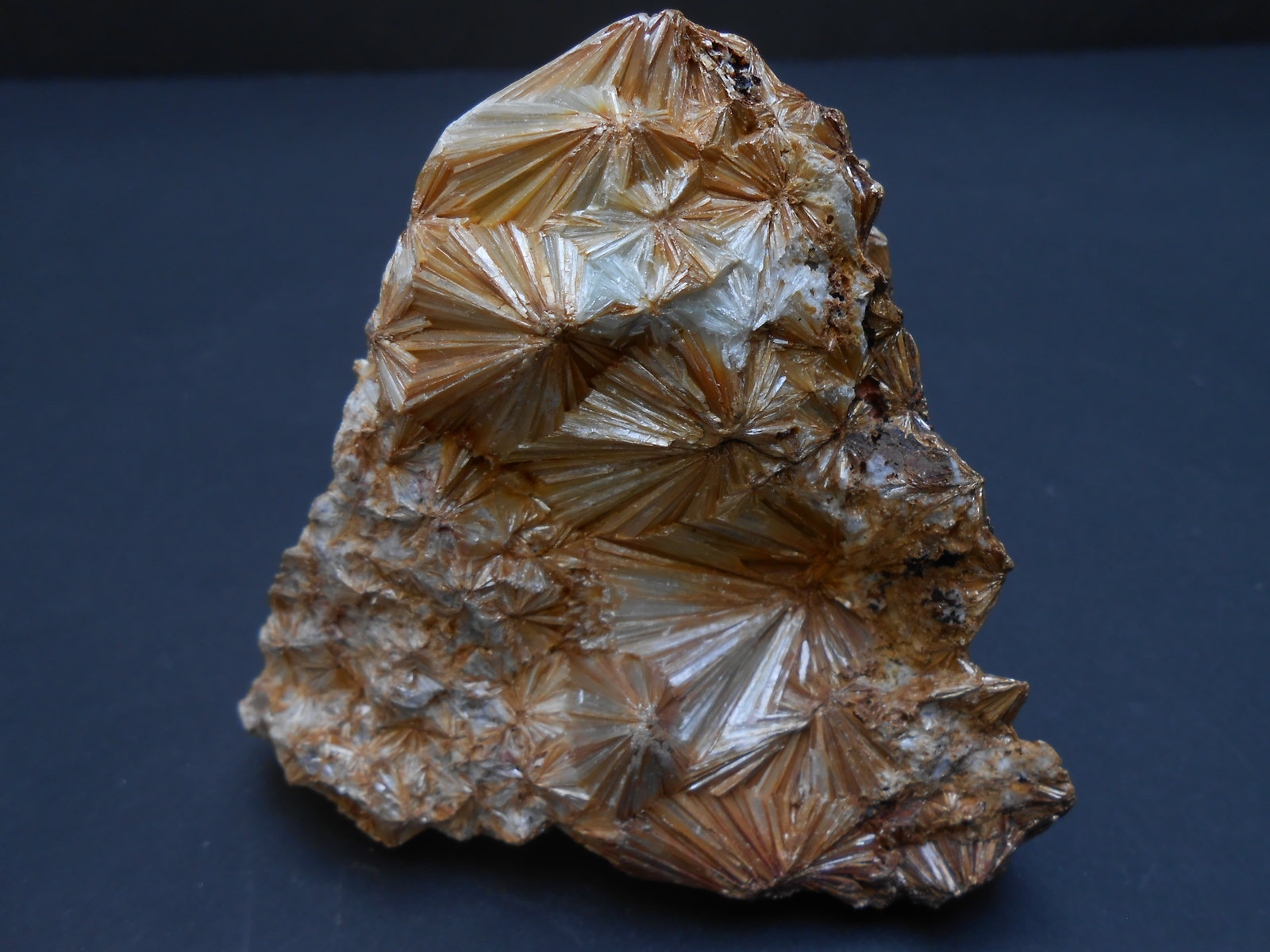 Pirofilita
8 x 8 x 6 cm
(Autor: Antonio Alcaide)