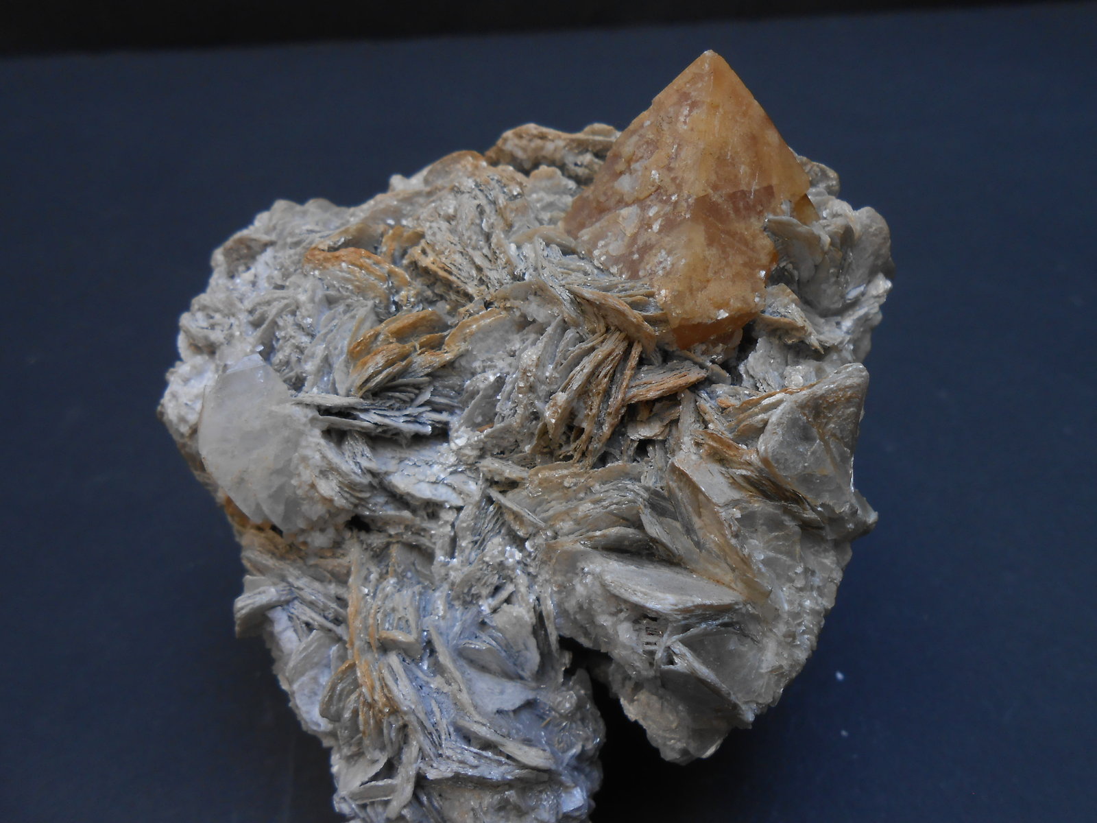 Scheelita
9 x 8 x 6 cm
(Autor: Antonio Alcaide)