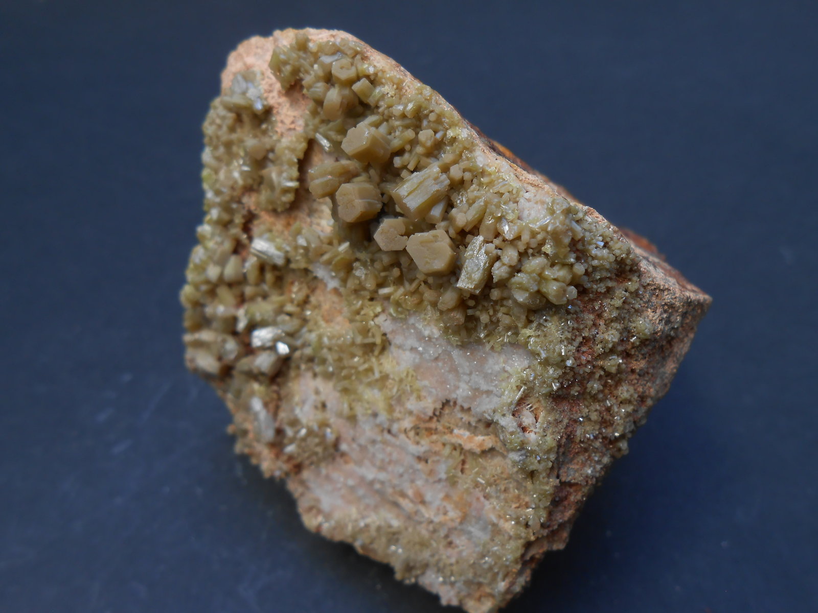 Piromorfita
7,5 x 6 x 5 cm
(Autor: Antonio Alcaide)
