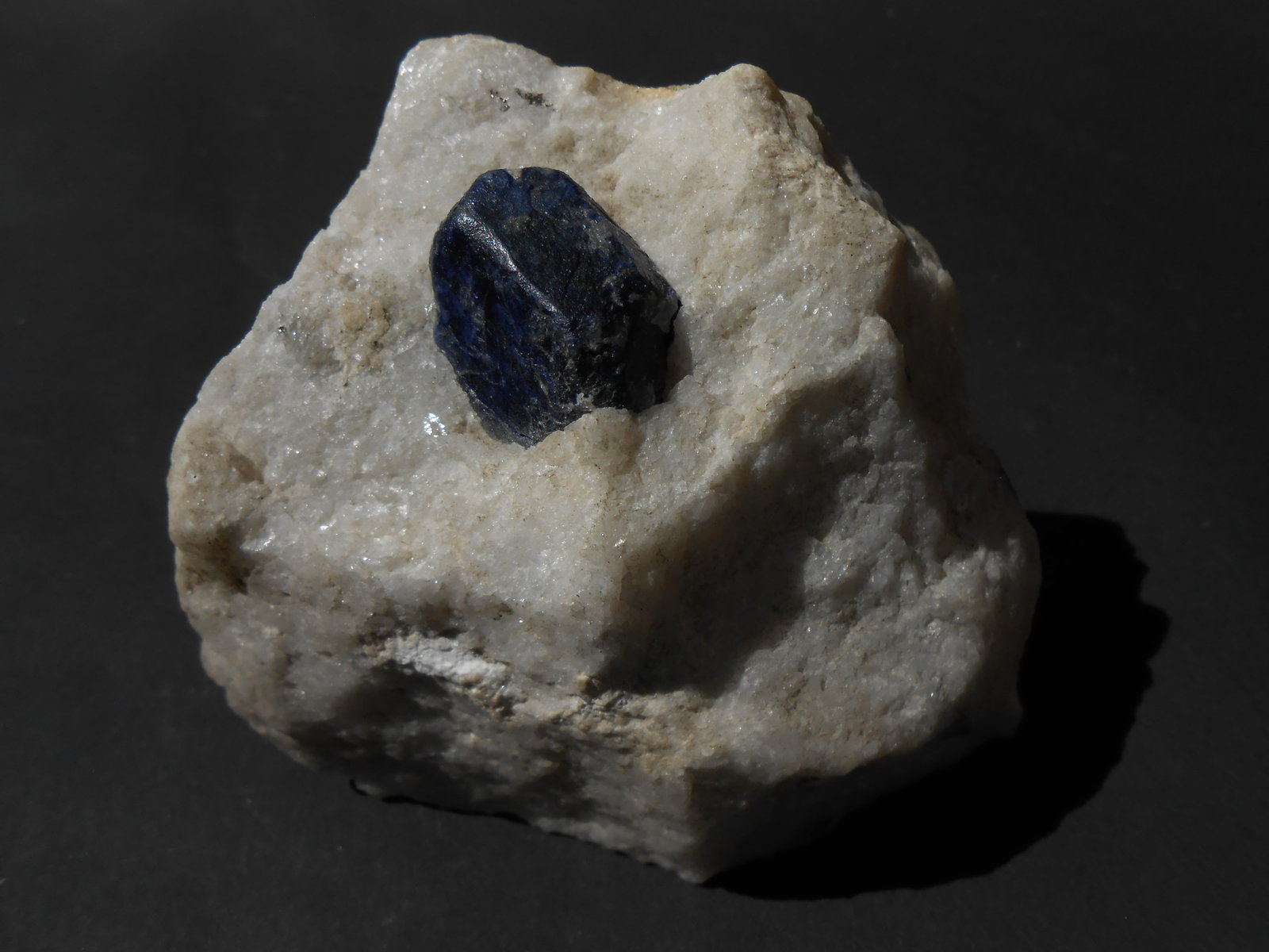 Lazurita
10 x 7,5 x 5 cm
(Autor: Antonio Alcaide)