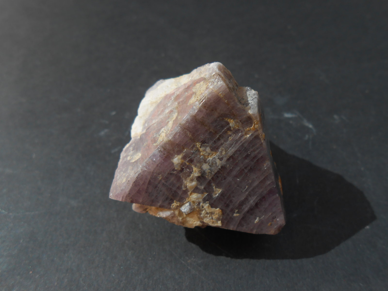 Espinela
4 x 3,5 x 3,5 cm
(Autor: Antonio Alcaide)