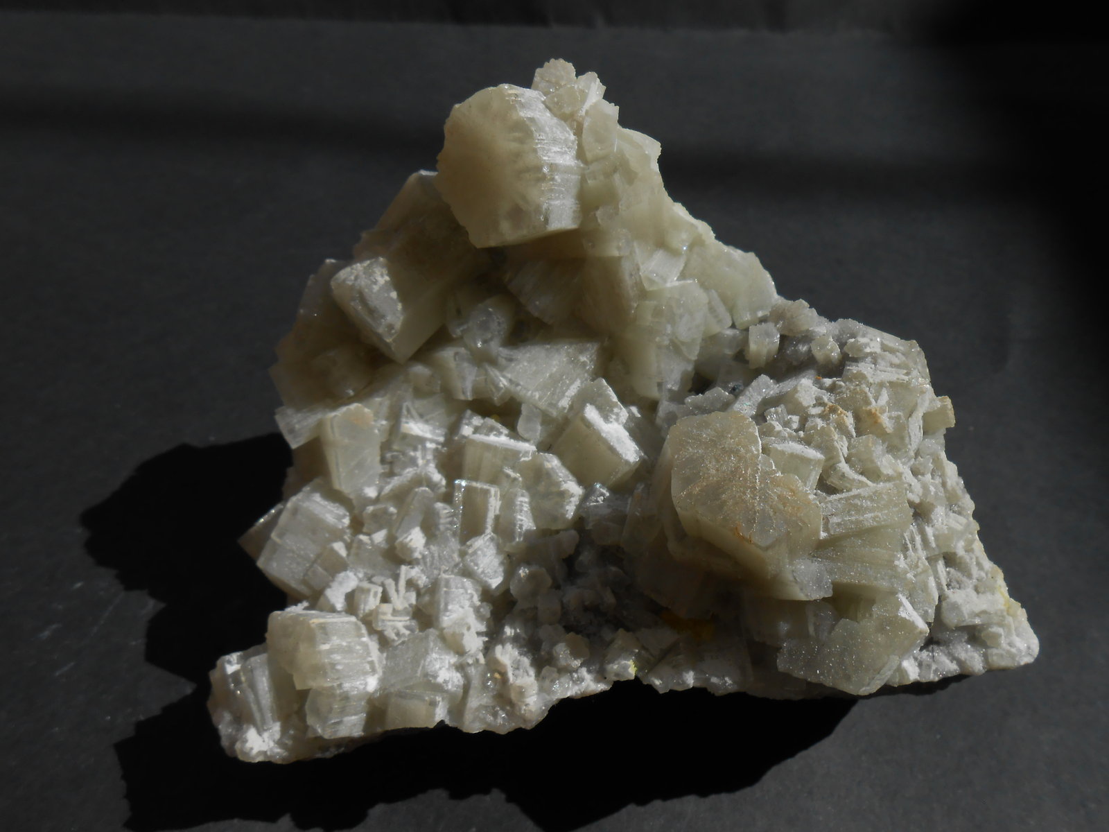 Aragonito
10 x 8 x 7 cm
(Autor: Antonio Alcaide)