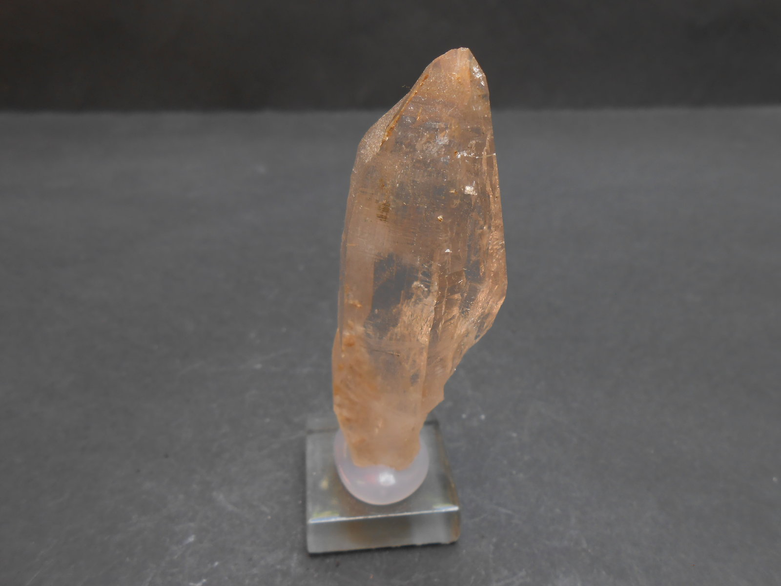 Cuarzo
6,5 x 2,5 x 1,5 cm
(Autor: Antonio Alcaide)