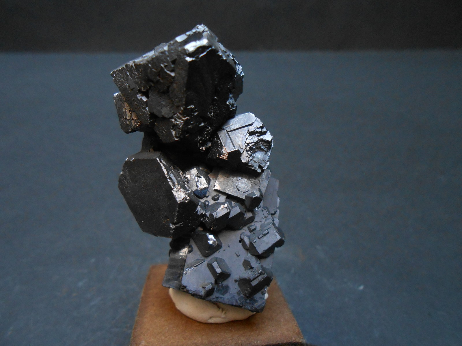 Galena
5 x 3,5 x 2,5 cm
(Autor: Antonio Alcaide)